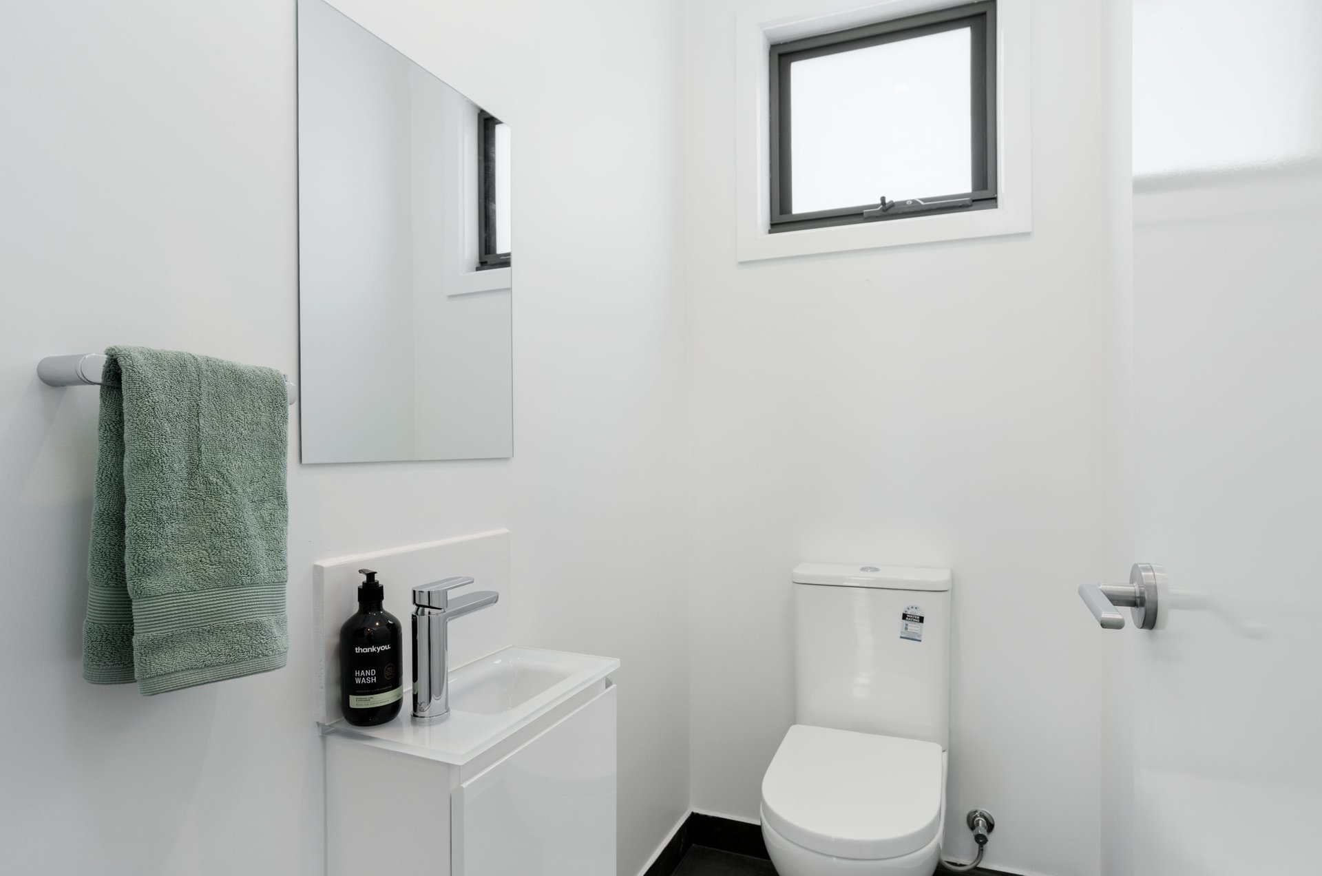 2 Floral Court, Mooroolbark image 8