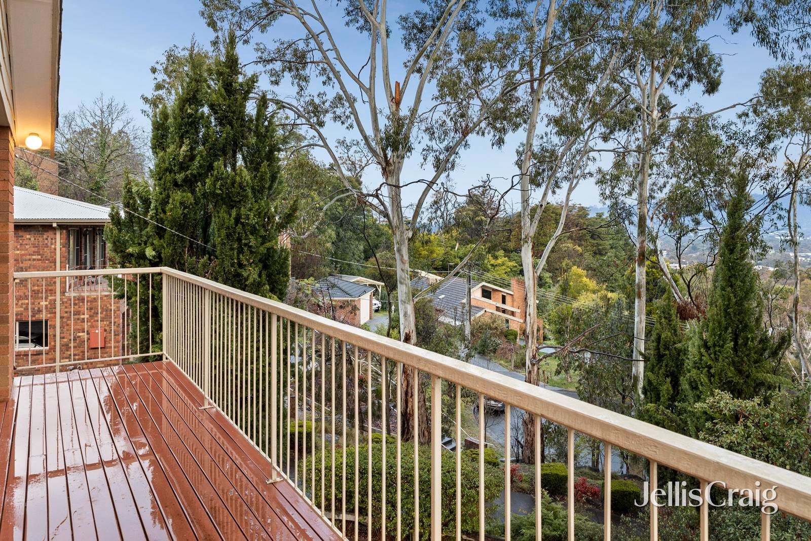 2 Forest Court, Croydon image 14