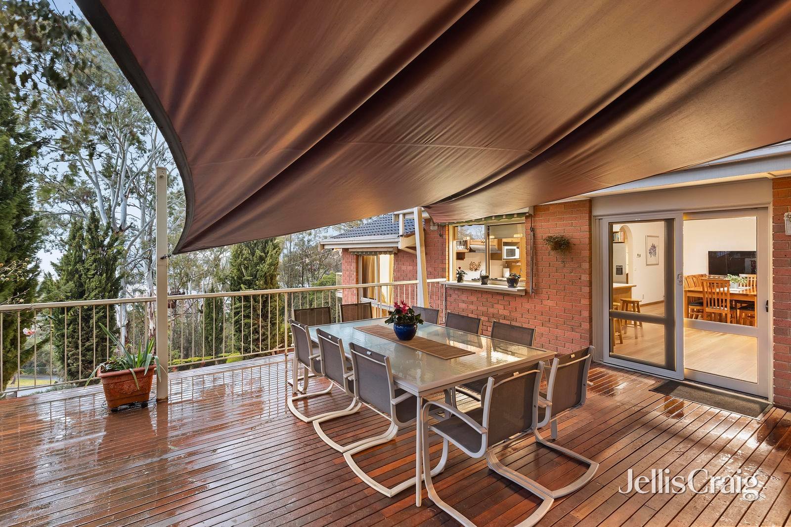 2 Forest Court, Croydon image 15