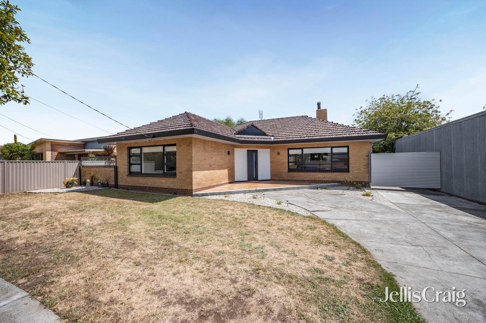 2 Form Street, Wendouree image 1