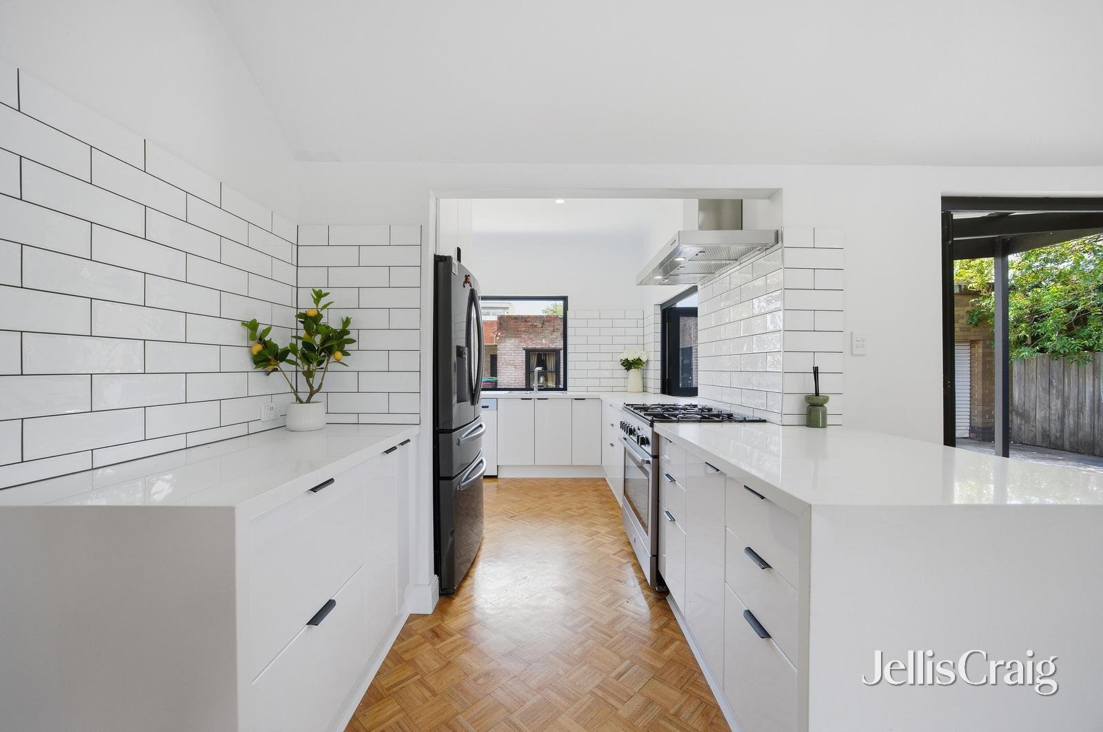 2 Form Street, Wendouree image 3