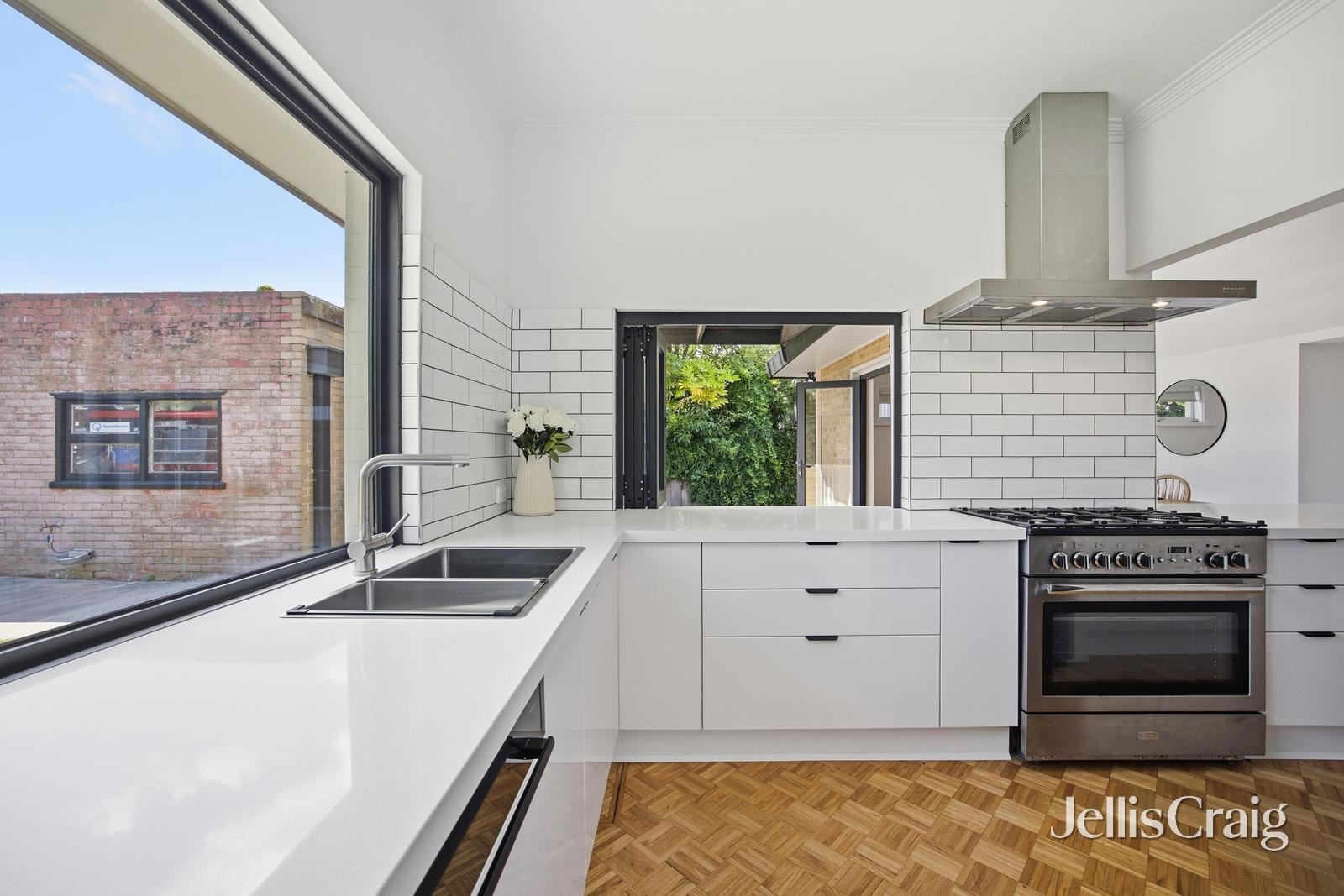 2 Form Street, Wendouree image 3