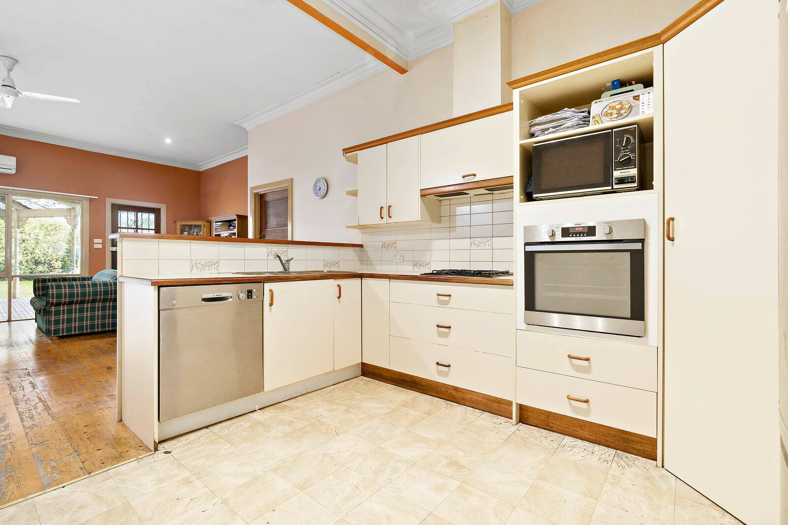 Property Gallery Thumbnail 5