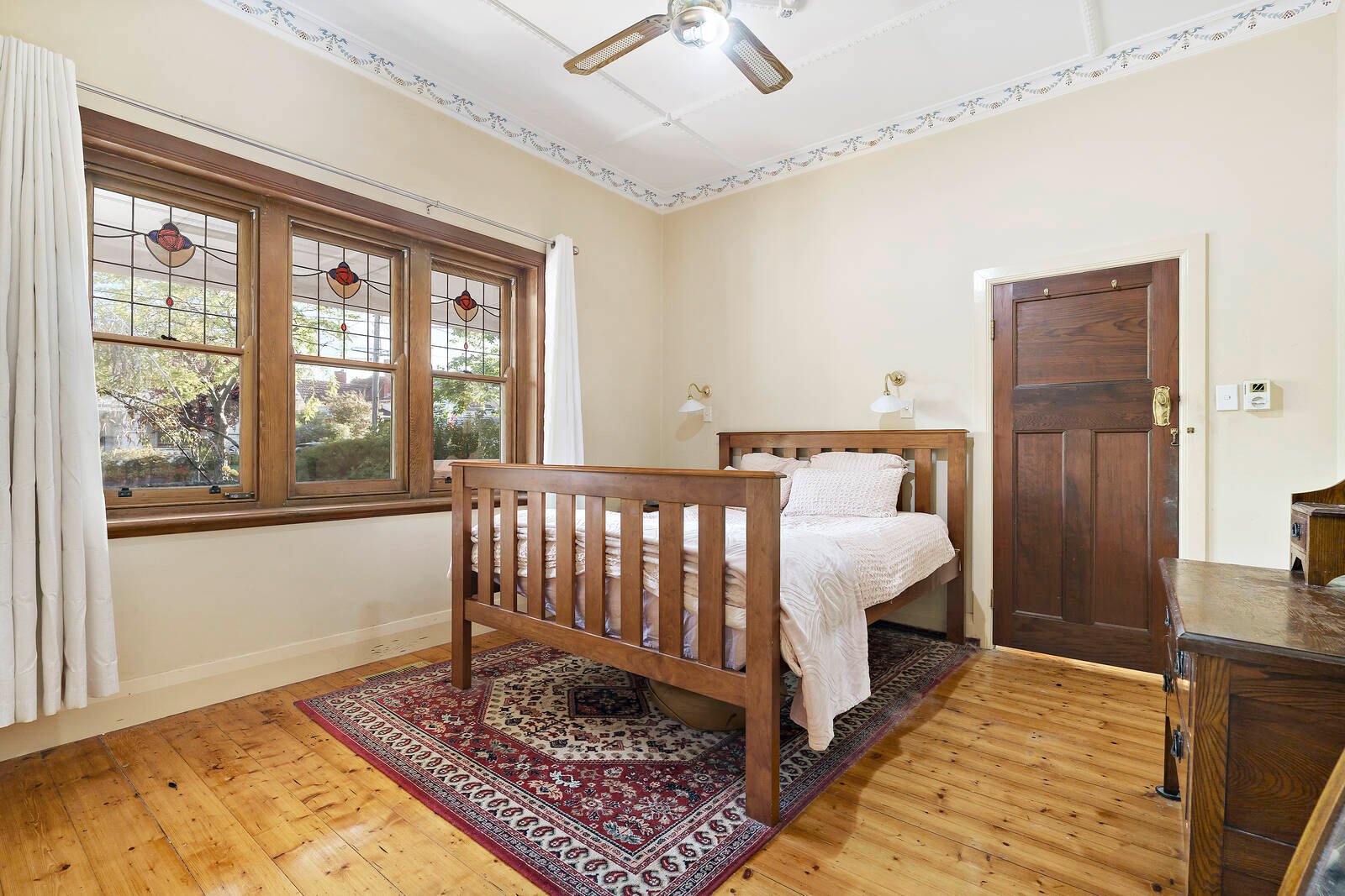 Property Gallery Thumbnail 6