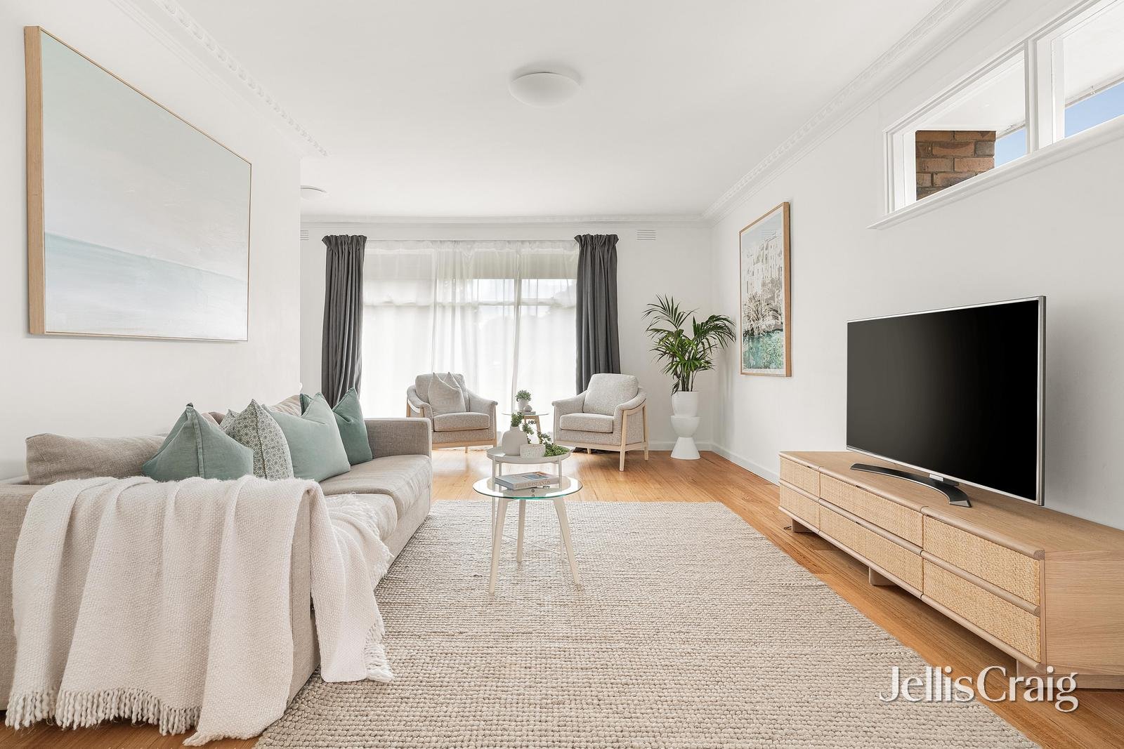 2 Gainsborough Road, Mentone image 2