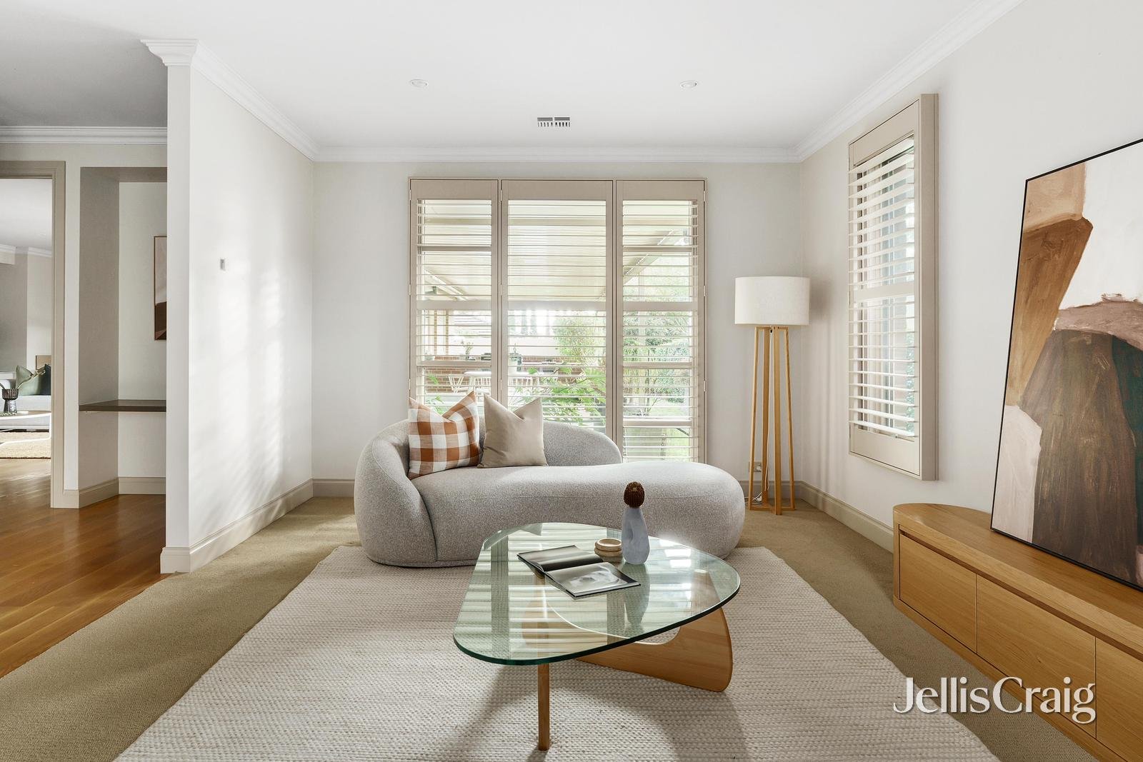 2 Garner Court, Macleod image 3