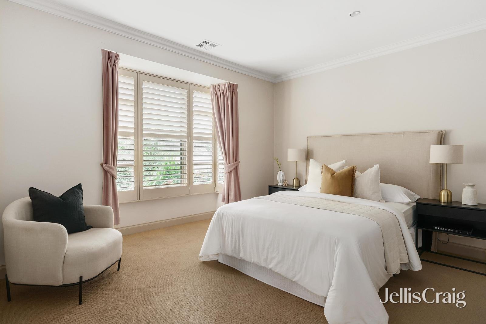 2 Garner Court, Macleod image 11