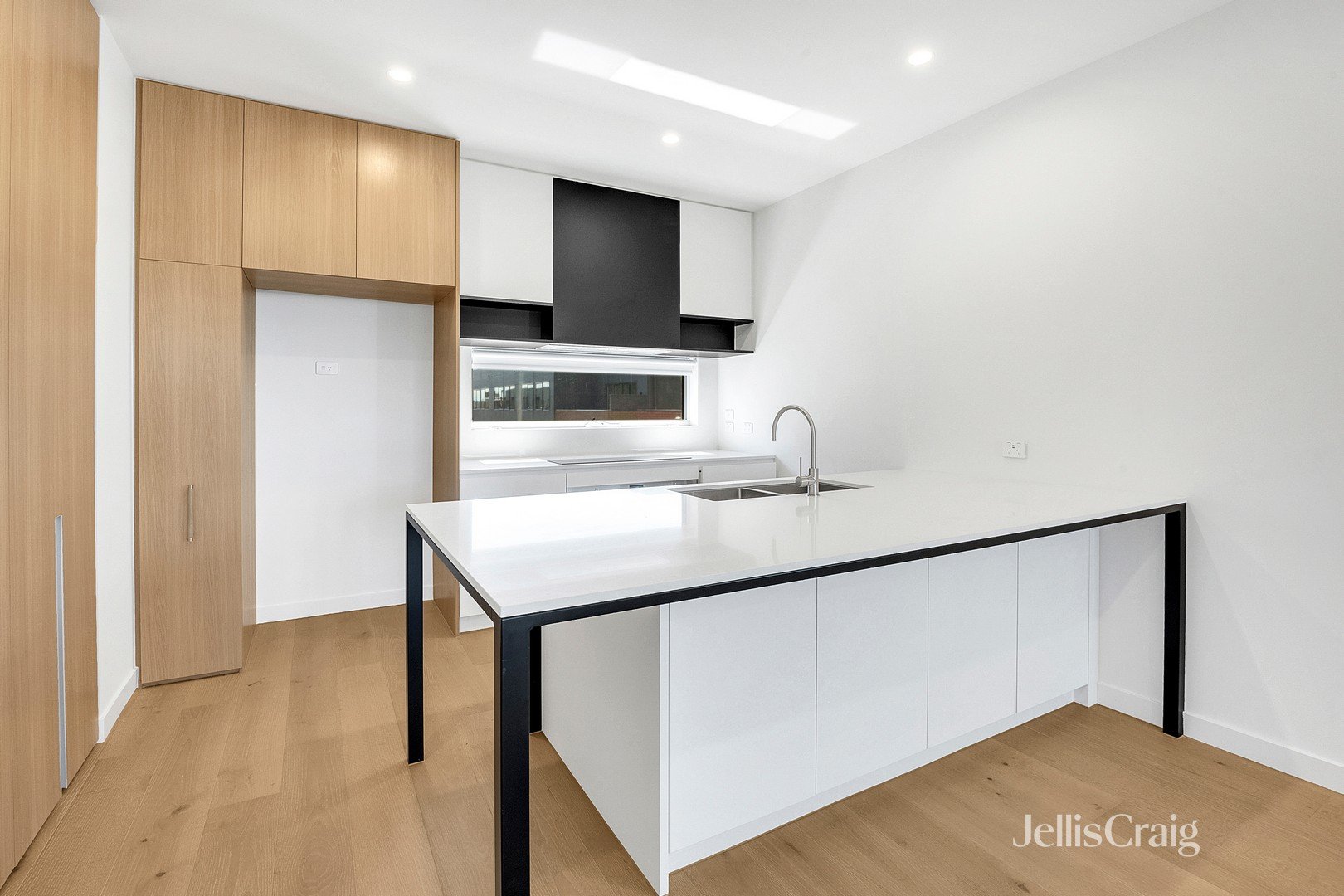 2 Ginning Road, Yarraville image 5