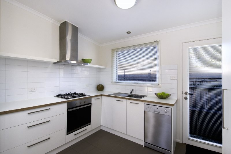 2 Glamis Street, Newtown image 5
