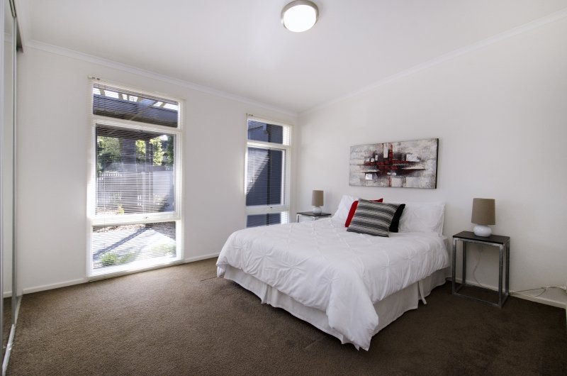 2 Glamis Street, Newtown image 6