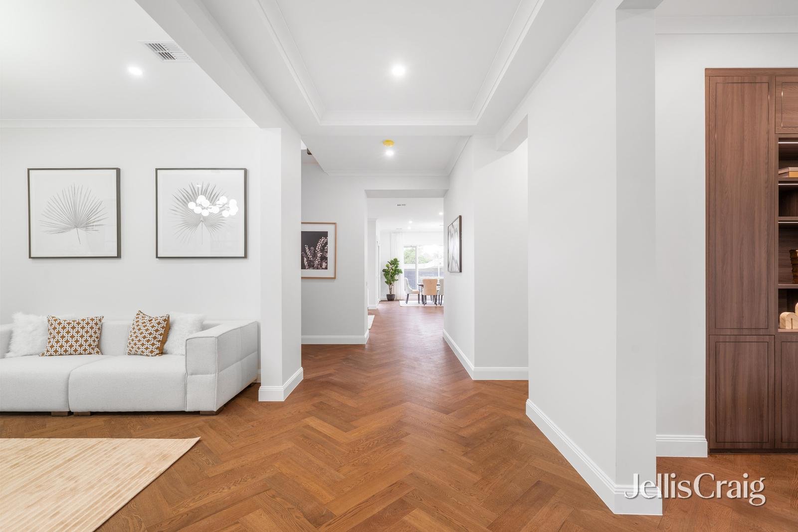 2 Glenarm Place, Mount Waverley image 12