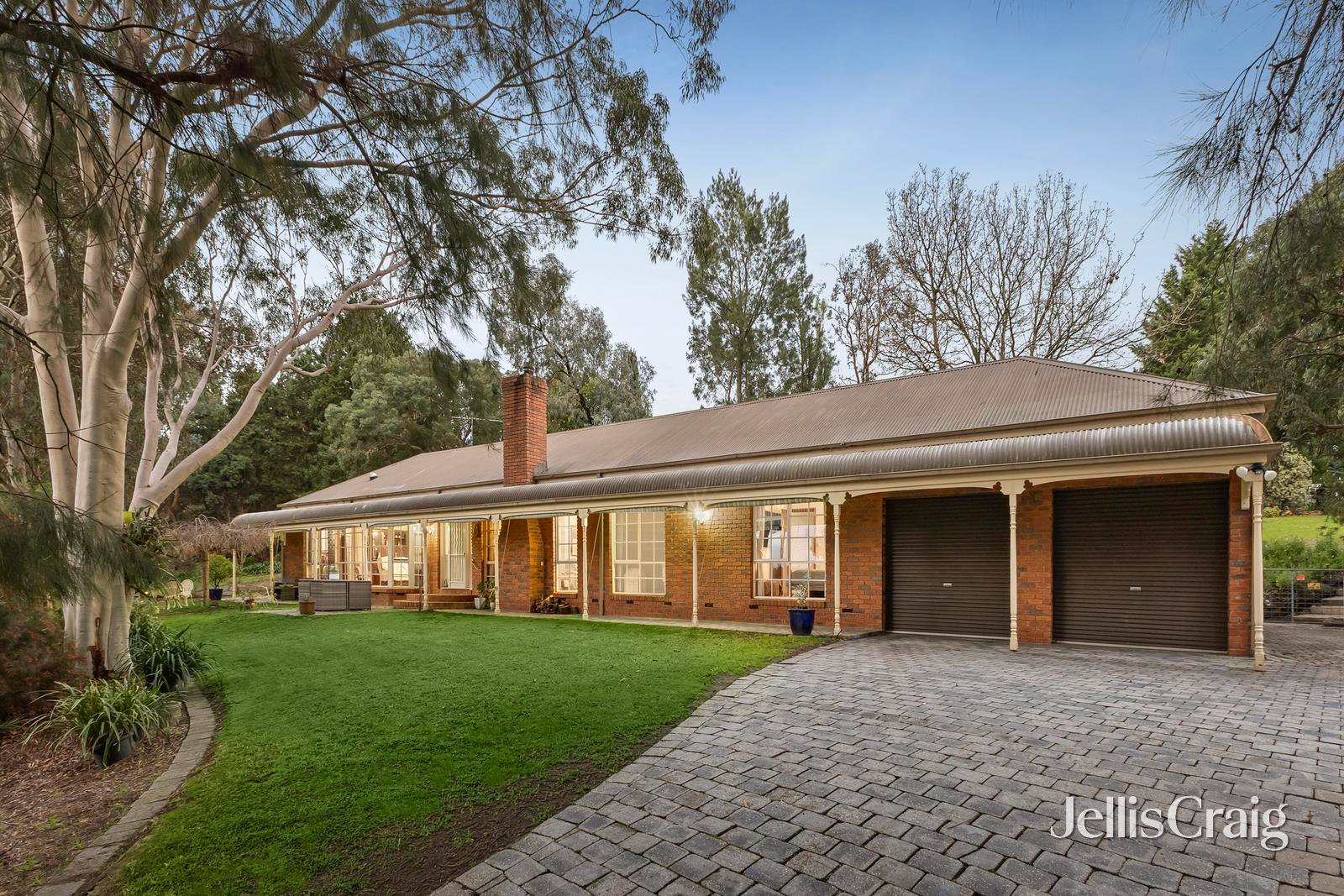 2 Glenwood Close, Donvale image 2
