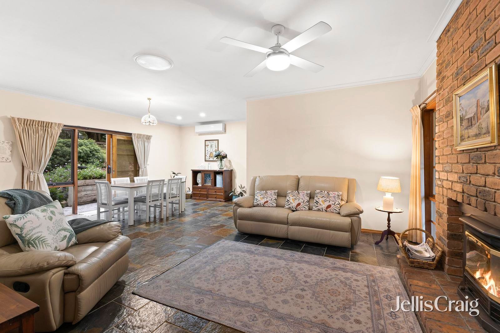 2 Glenwood Close, Donvale image 5