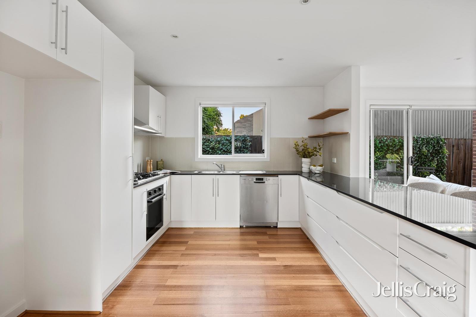 2 Gracie Street, Northcote image 4