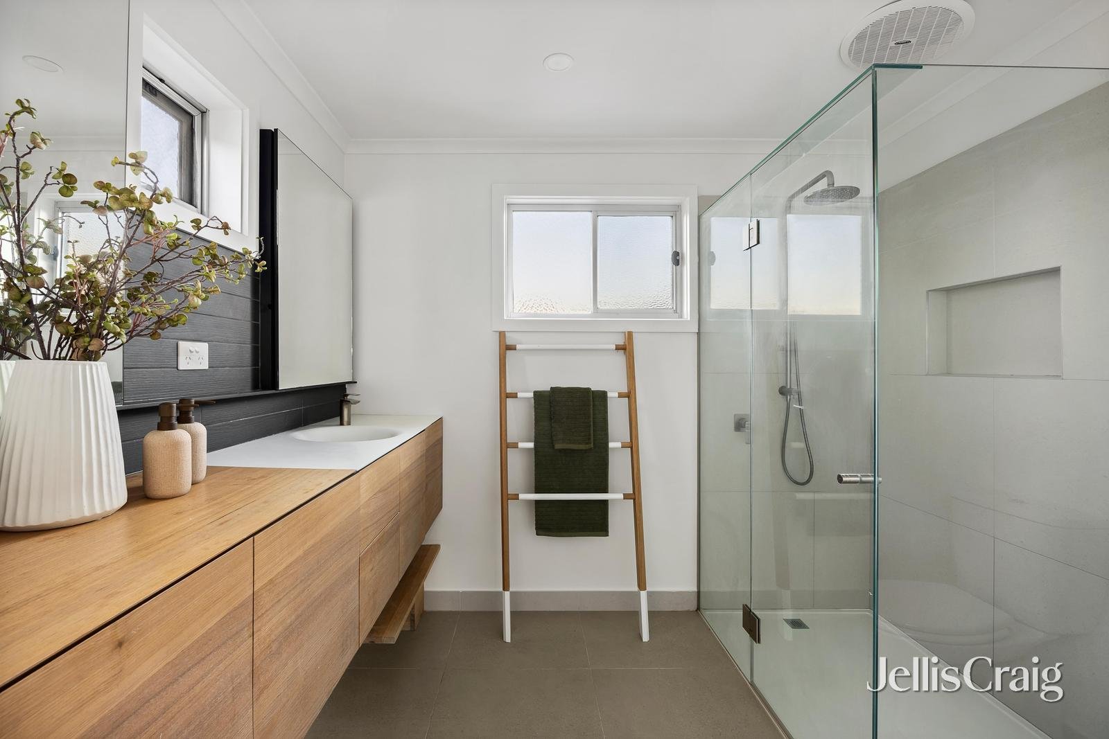 2 Gracie Street, Northcote image 9