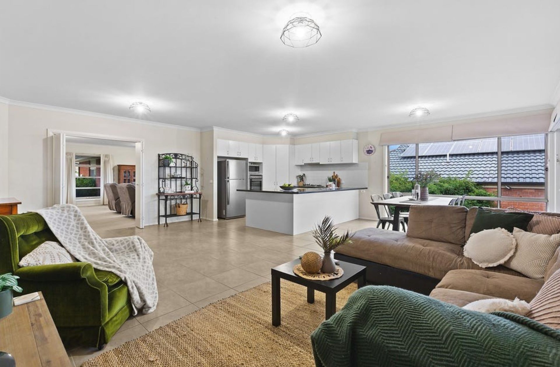 2 Grand View Grove, Lilydale image 2