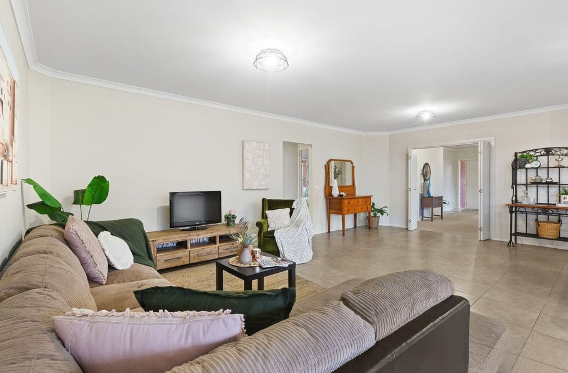 2 Grand View Grove, Lilydale image 3