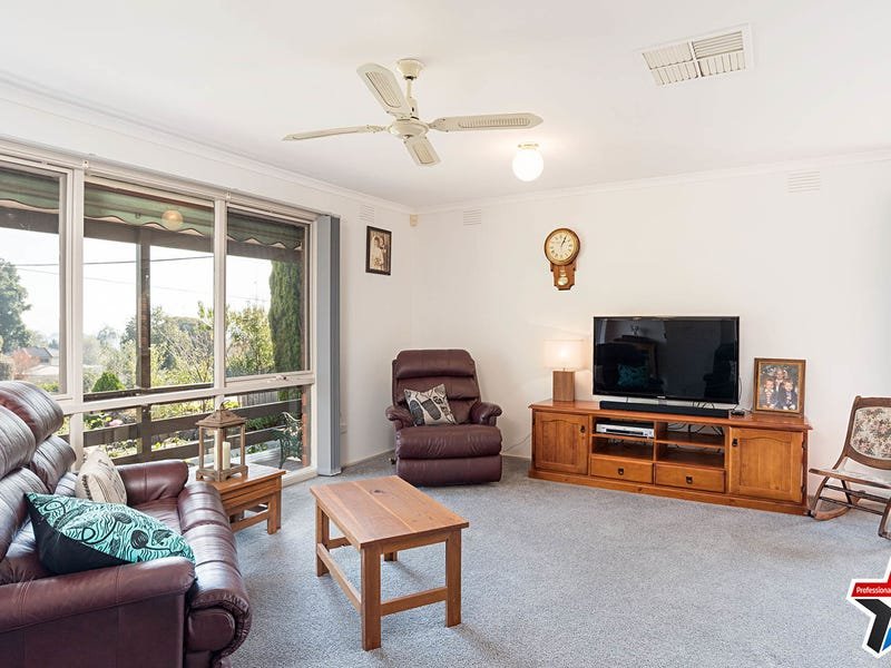 2 Grandvalley Drive, Chirnside Park image 3