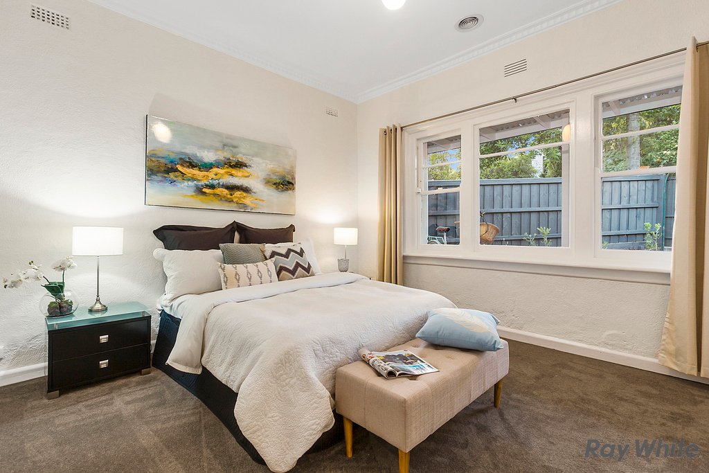2 Grandview Road, Box Hill South image 5