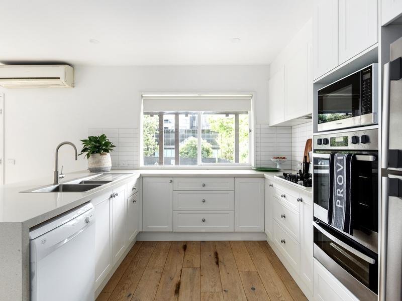2 Grant Avenue, Balwyn image 2