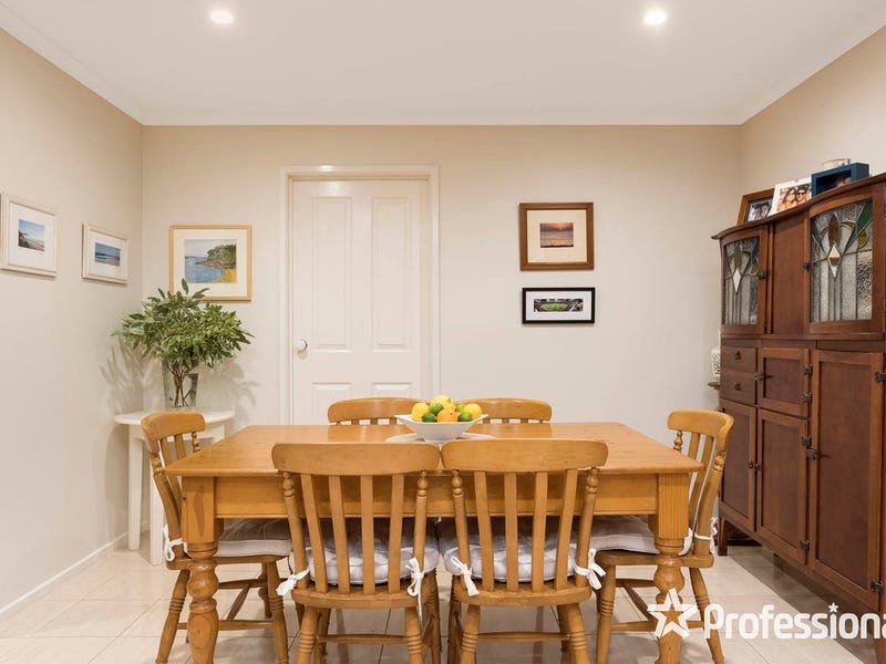 2 Great Oak Court, Mooroolbark image 5