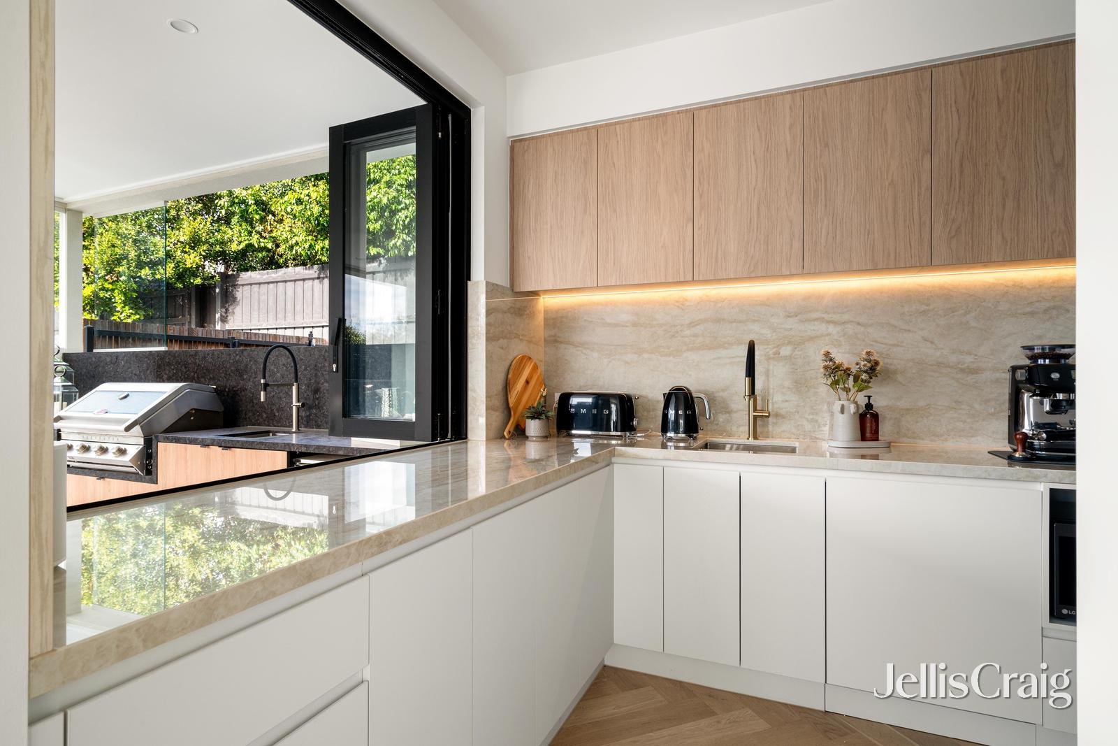 2 Greendale Road, Glen&nbsp;Iris image 9
