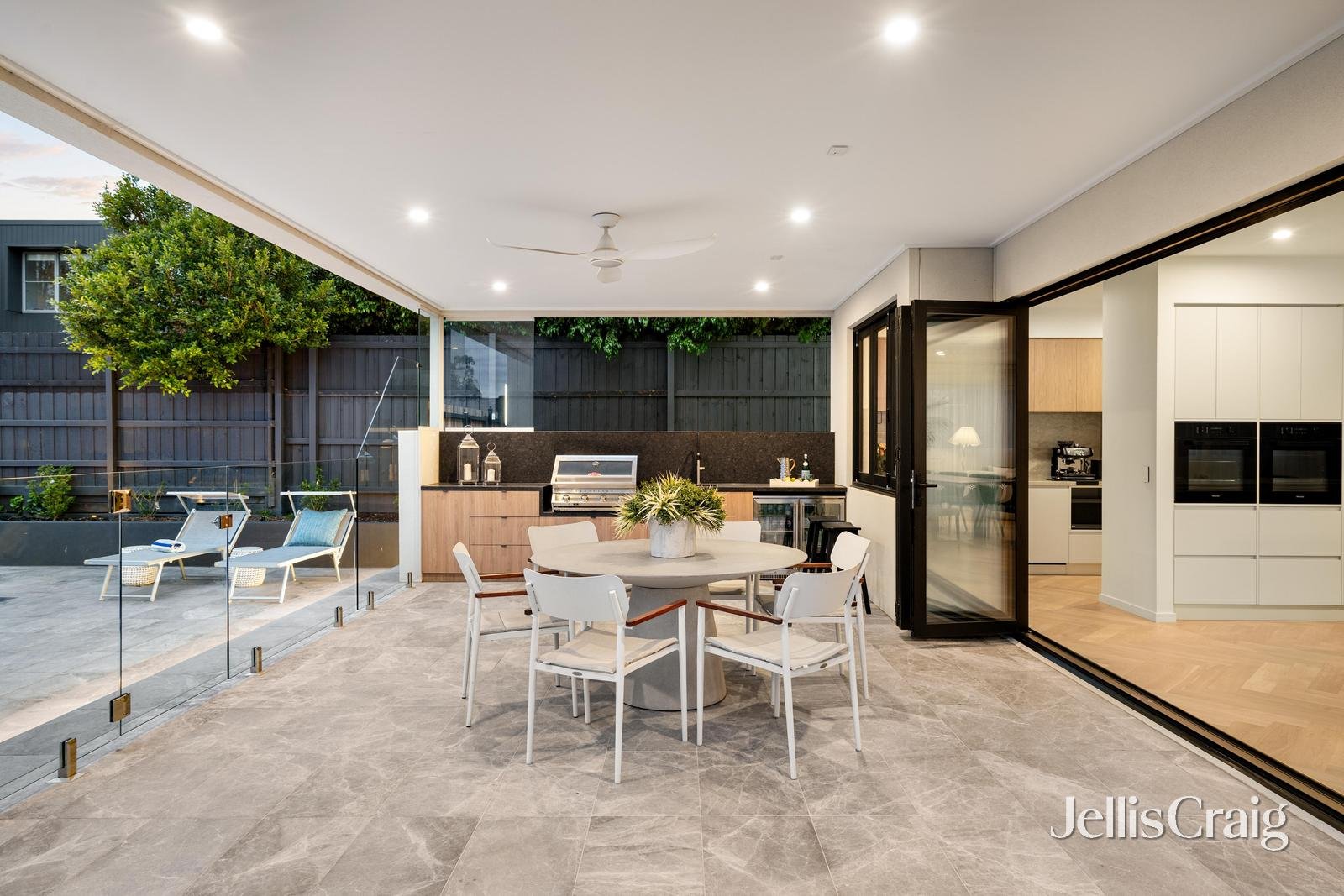 2 Greendale Road, Glen&nbsp;Iris image 19