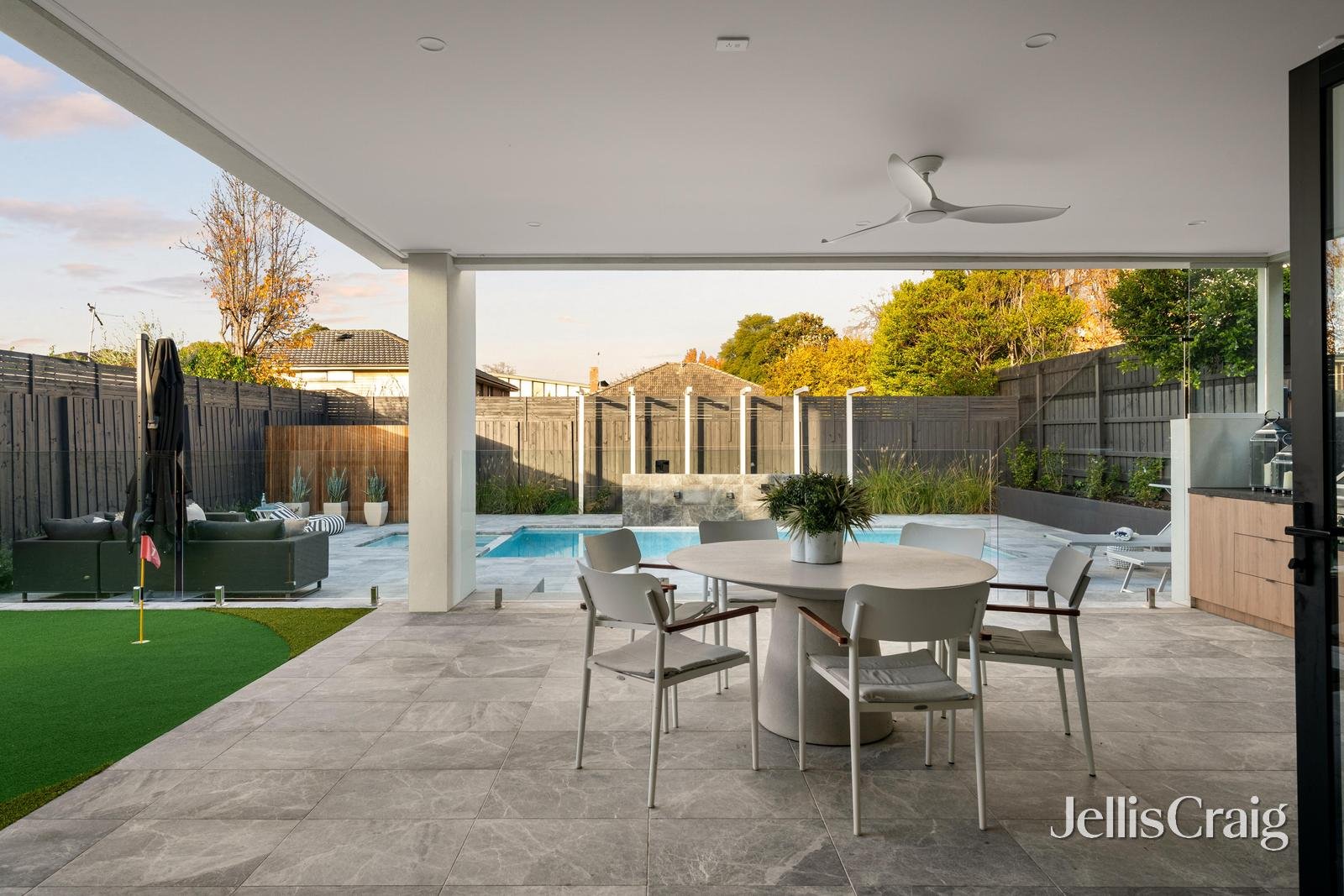 2 Greendale Road, Glen&nbsp;Iris image 20