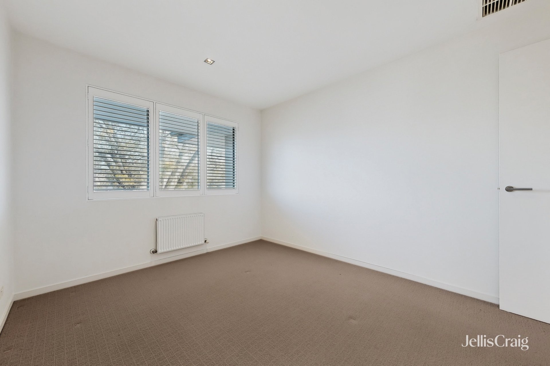 2 Griffiths Grove, Brighton&nbsp;East image 11
