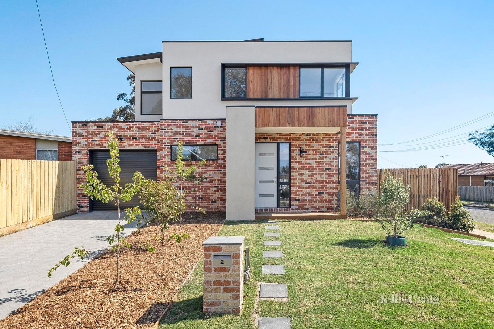 2 Griggs Court, Mornington image 1