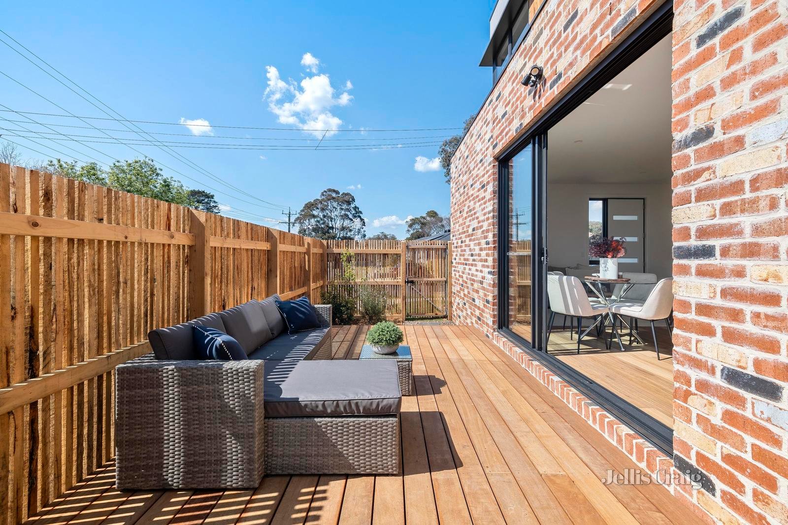 2 Griggs Court, Mornington image 12