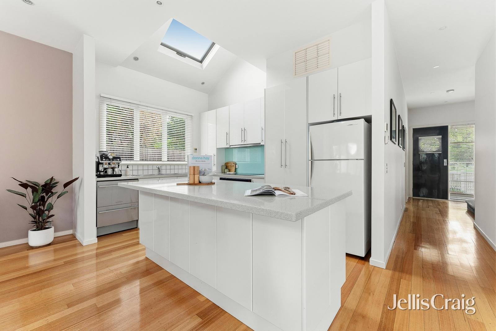 2 Gull Lane, Williamstown image 5