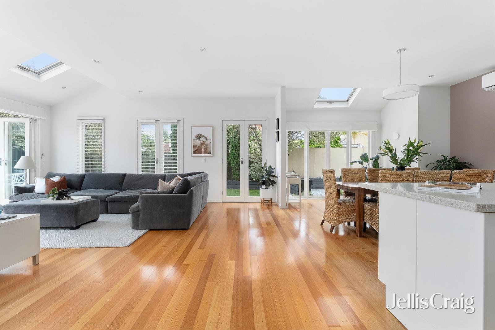 2 Gull Lane, Williamstown image 6