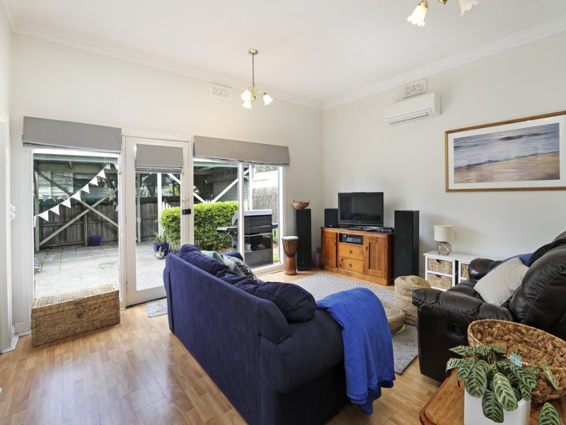 2 Gurr Street, East Geelong image 2