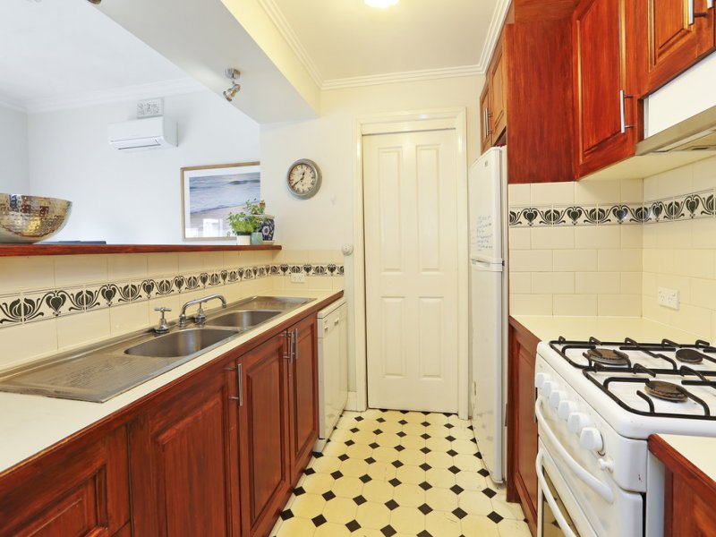 2 Gurr Street, East Geelong image 4
