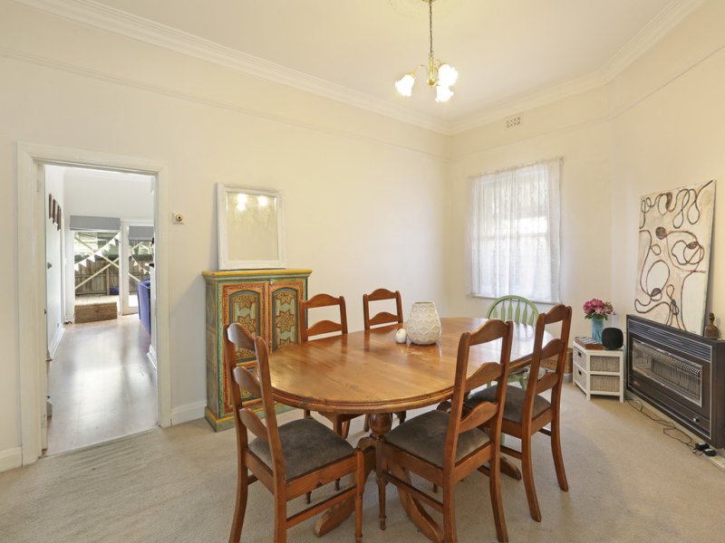 2 Gurr Street, East Geelong image 5
