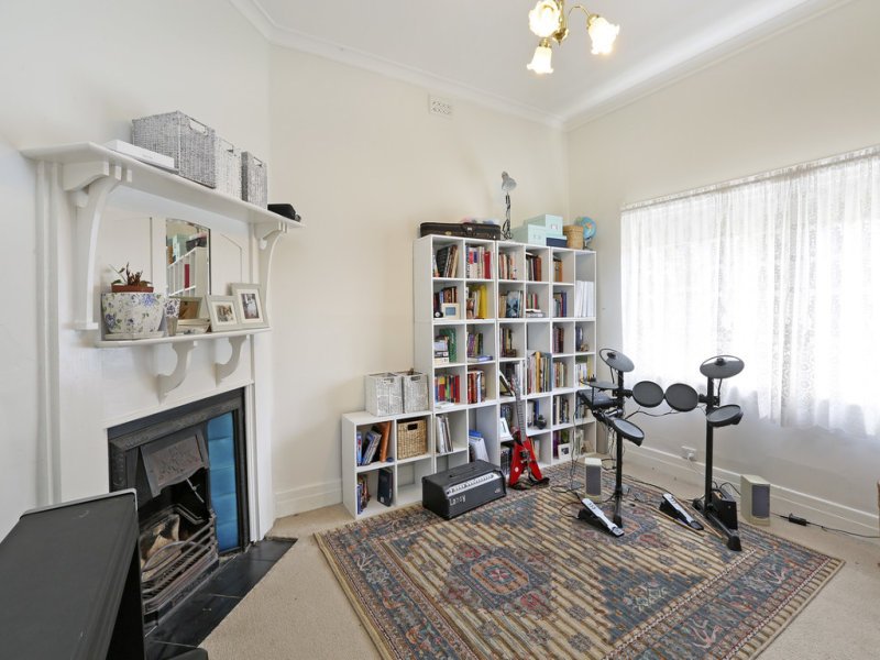 2 Gurr Street, East Geelong image 6