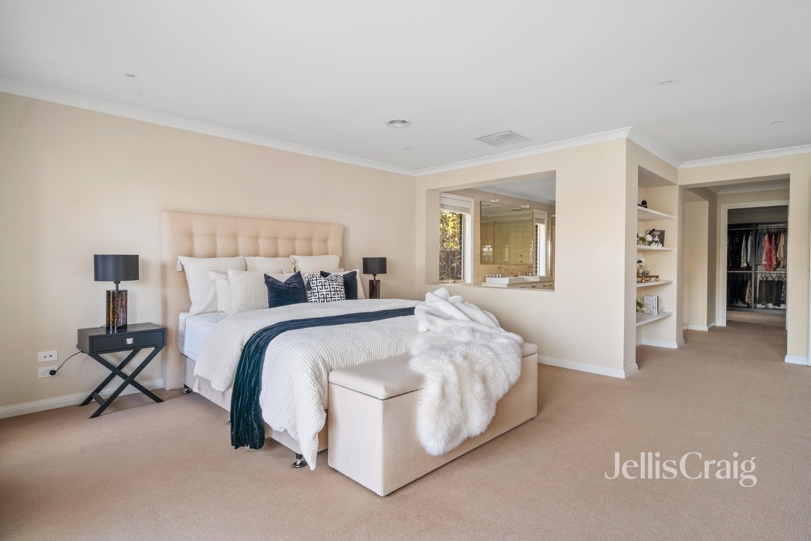 2 Hakea Close, Greensborough image 20