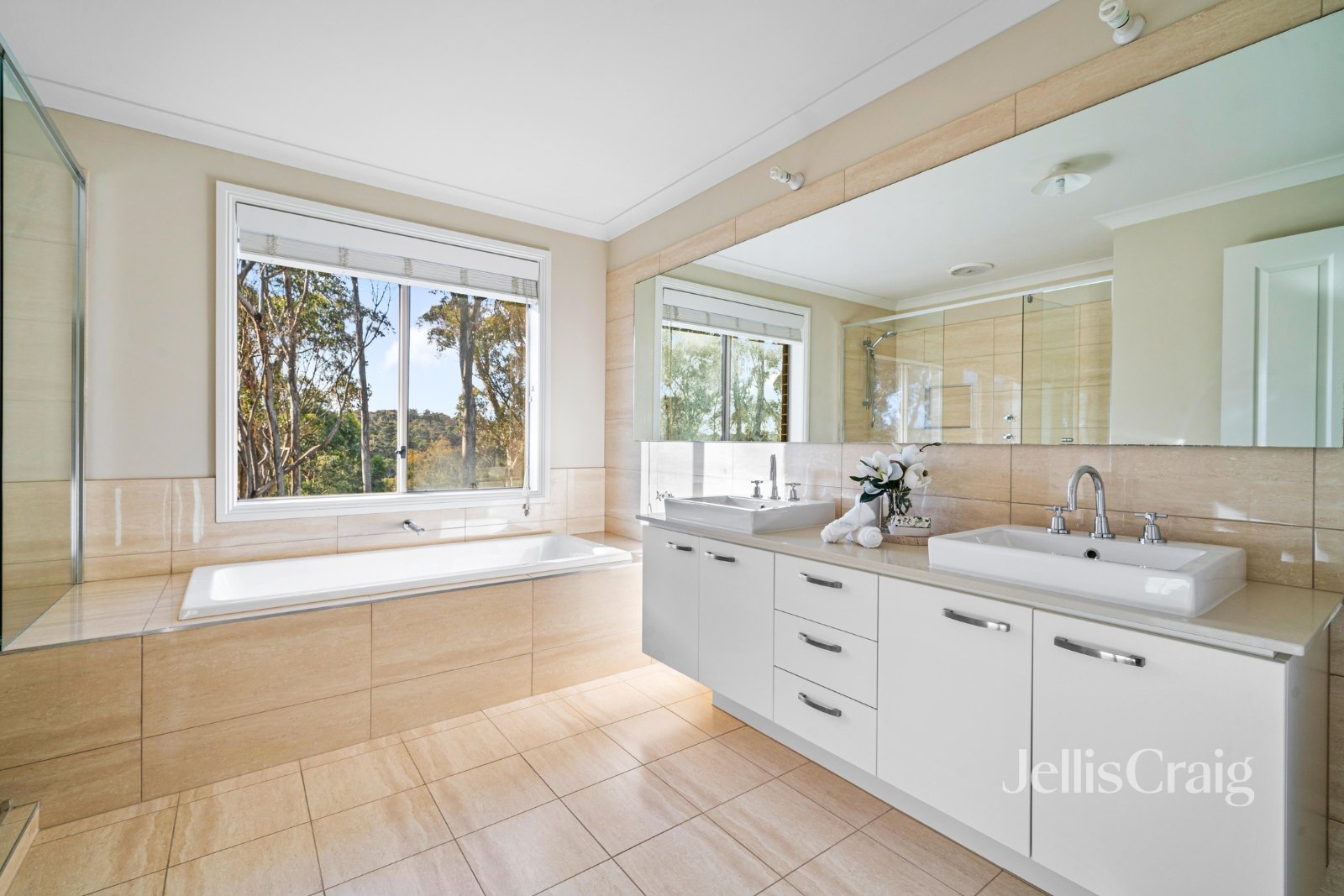 2 Hakea Close, Greensborough image 21