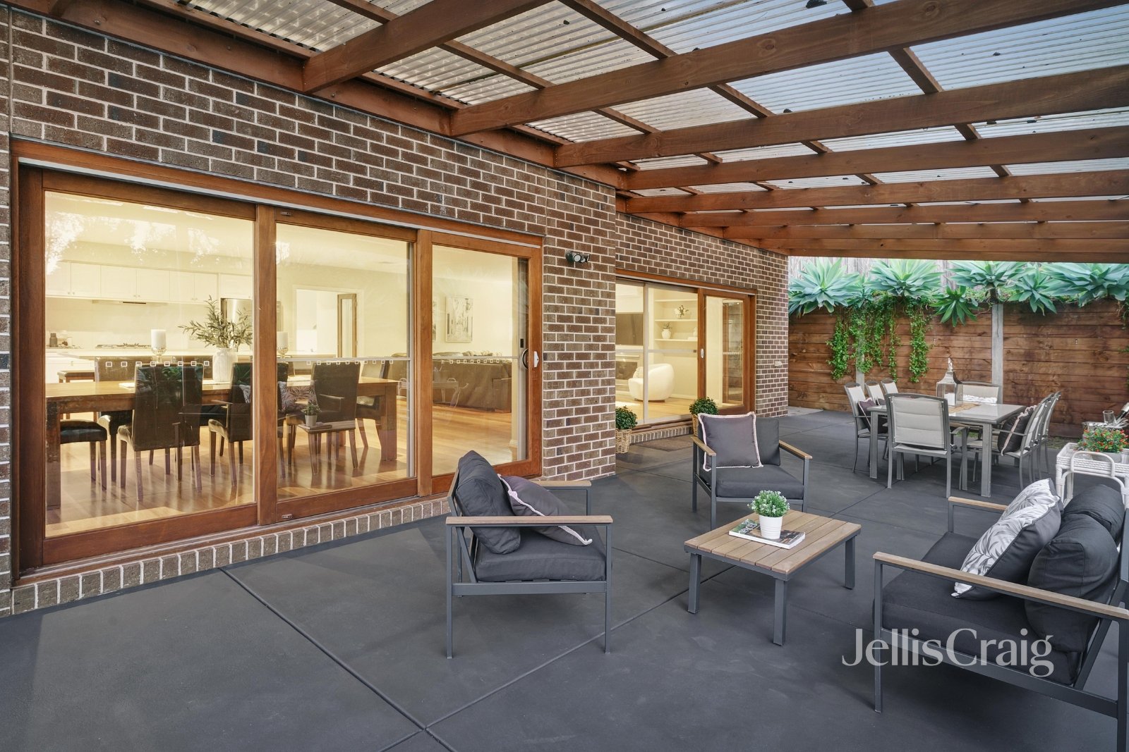 2 Hakea Close, Greensborough image 25