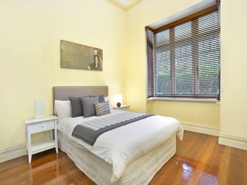 2 Hambleton Street, Albert Park image 10