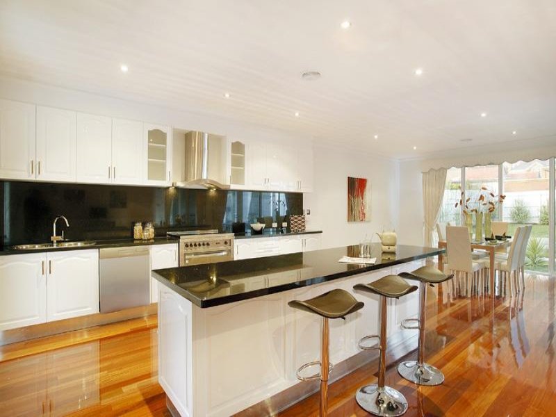 2 Hamilton Street, Balwyn image 5