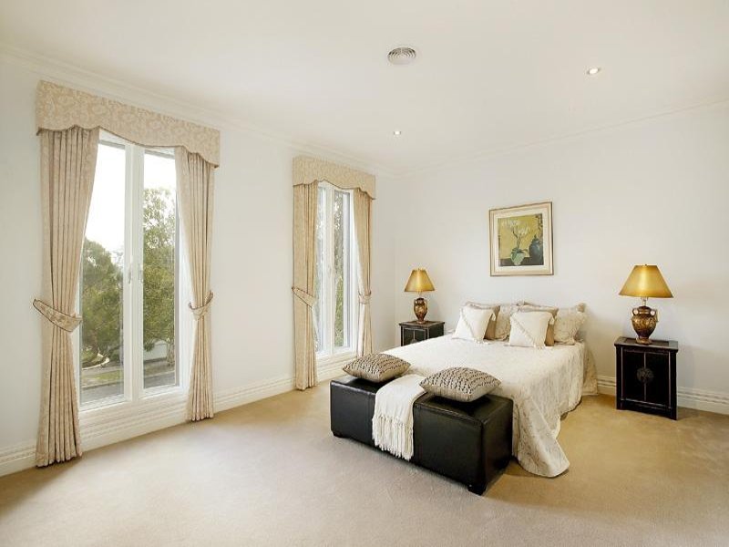 2 Hamilton Street, Balwyn image 8