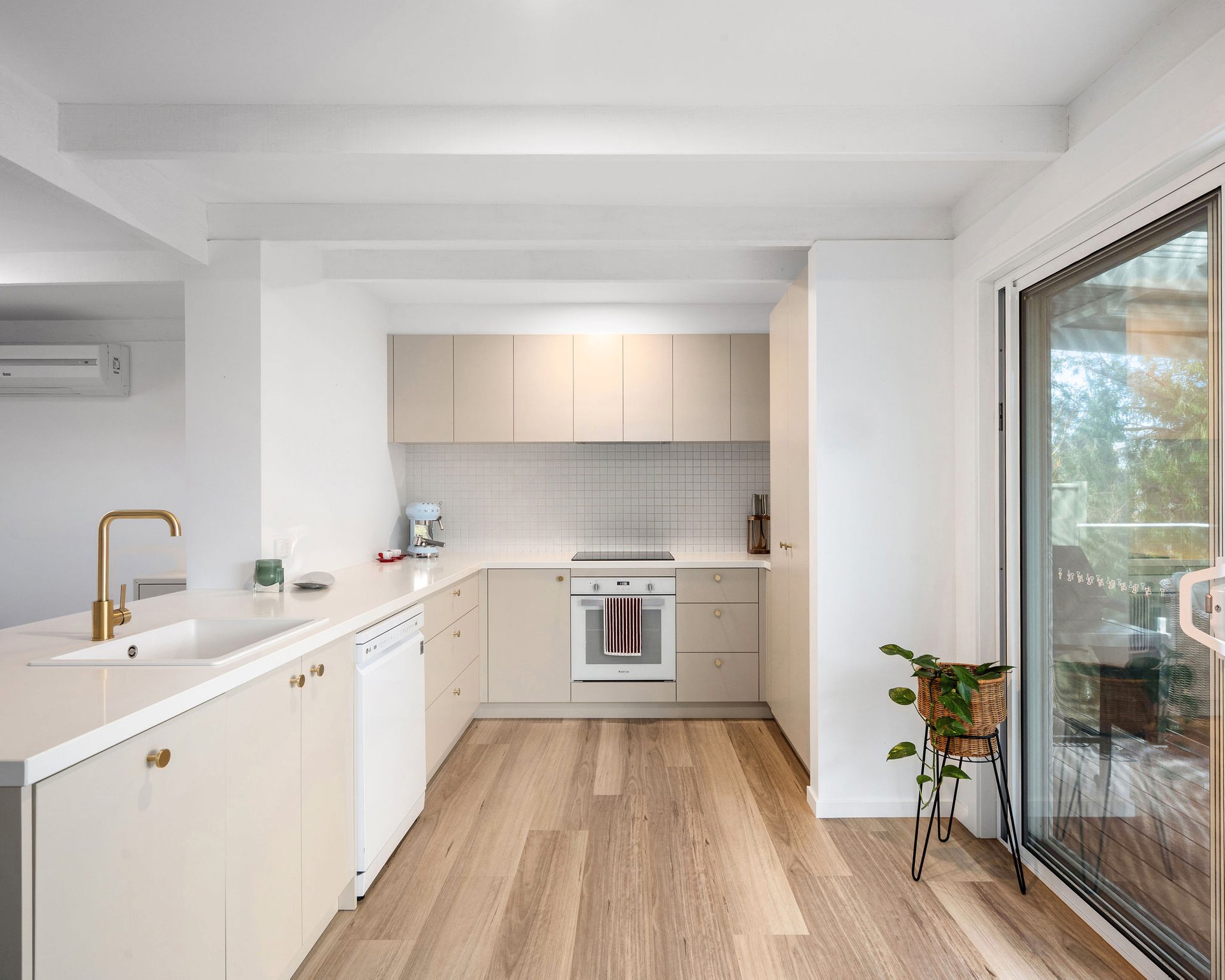 2 Happy Valley Avenue, Blairgowrie image 8