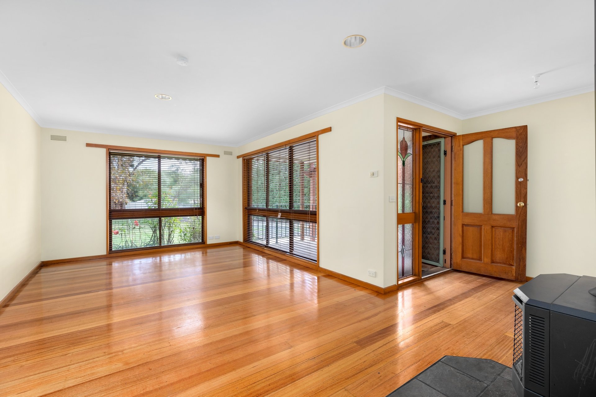 Property Gallery Thumbnail 3