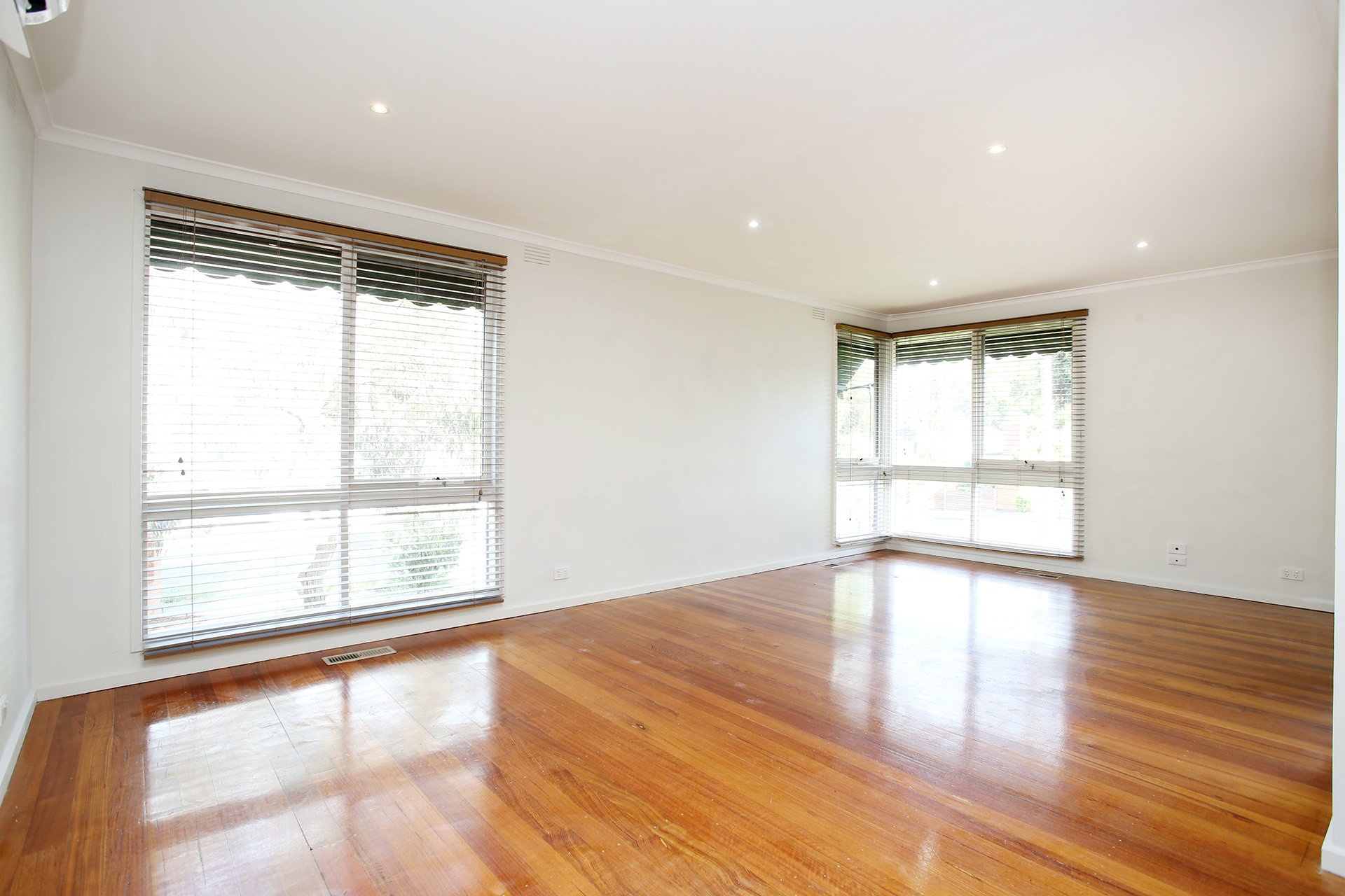 2 Harry Street, Doncaster East image 2