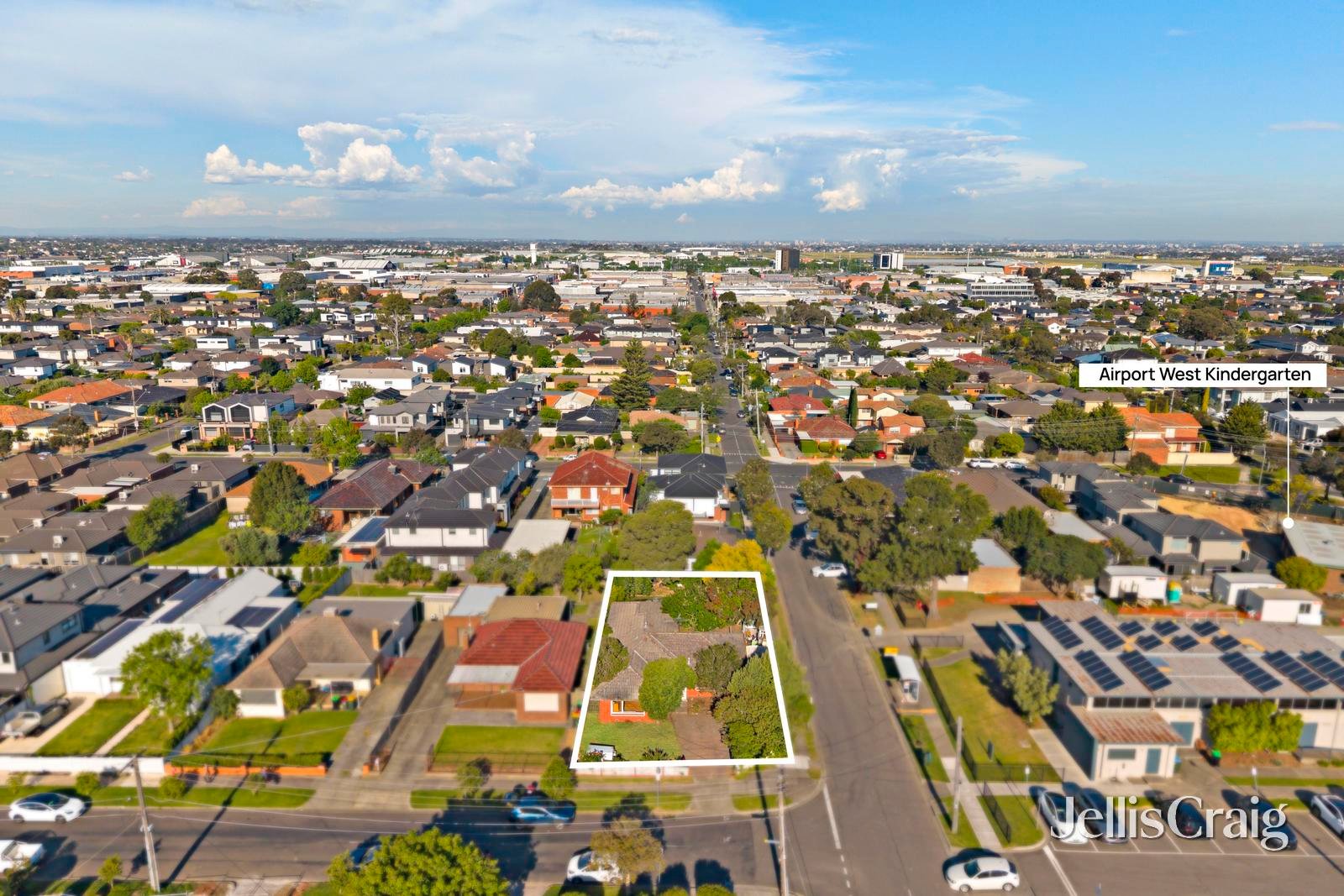 2 Highlands Avenue, Airport&nbsp;West image 10