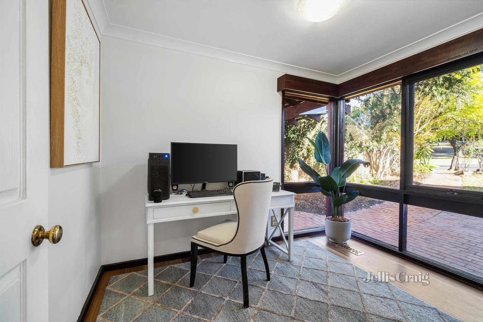 2 Highvale Court, Glen Waverley image 6