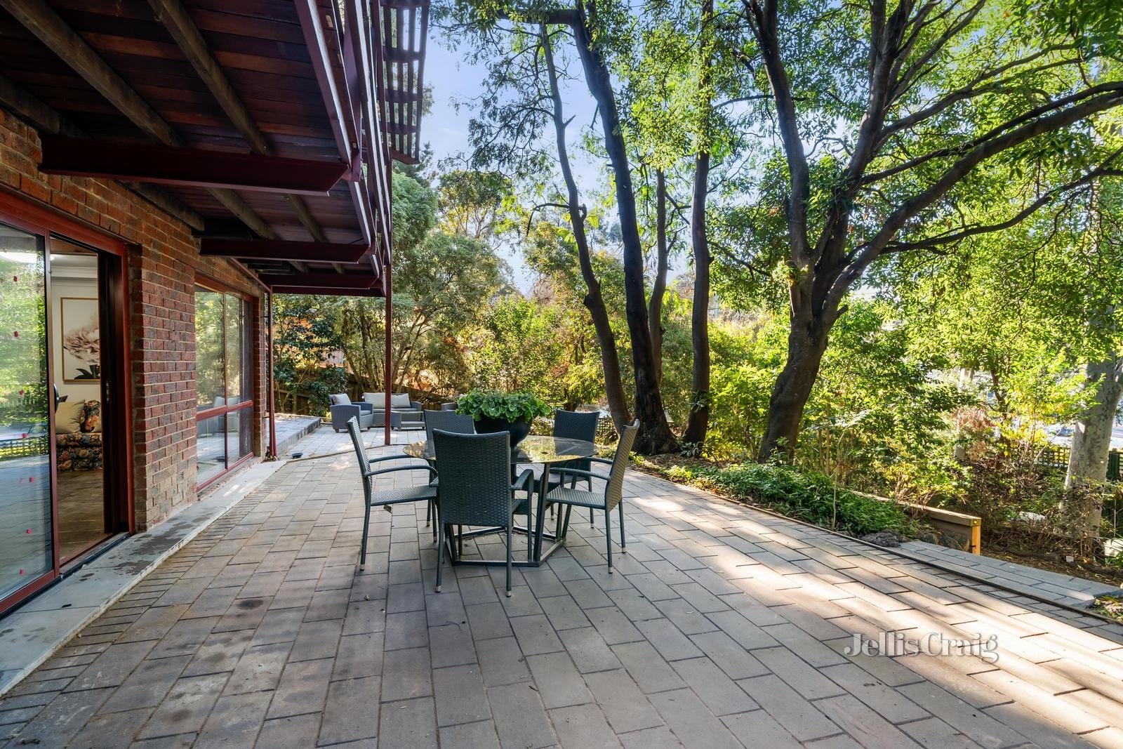 2 Highvale Court, Glen Waverley image 13