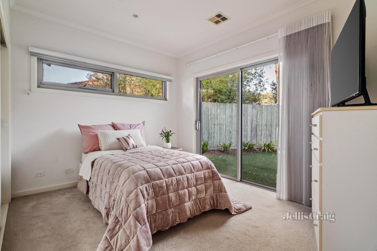 2 Hillcrest Road, Eltham North image 9